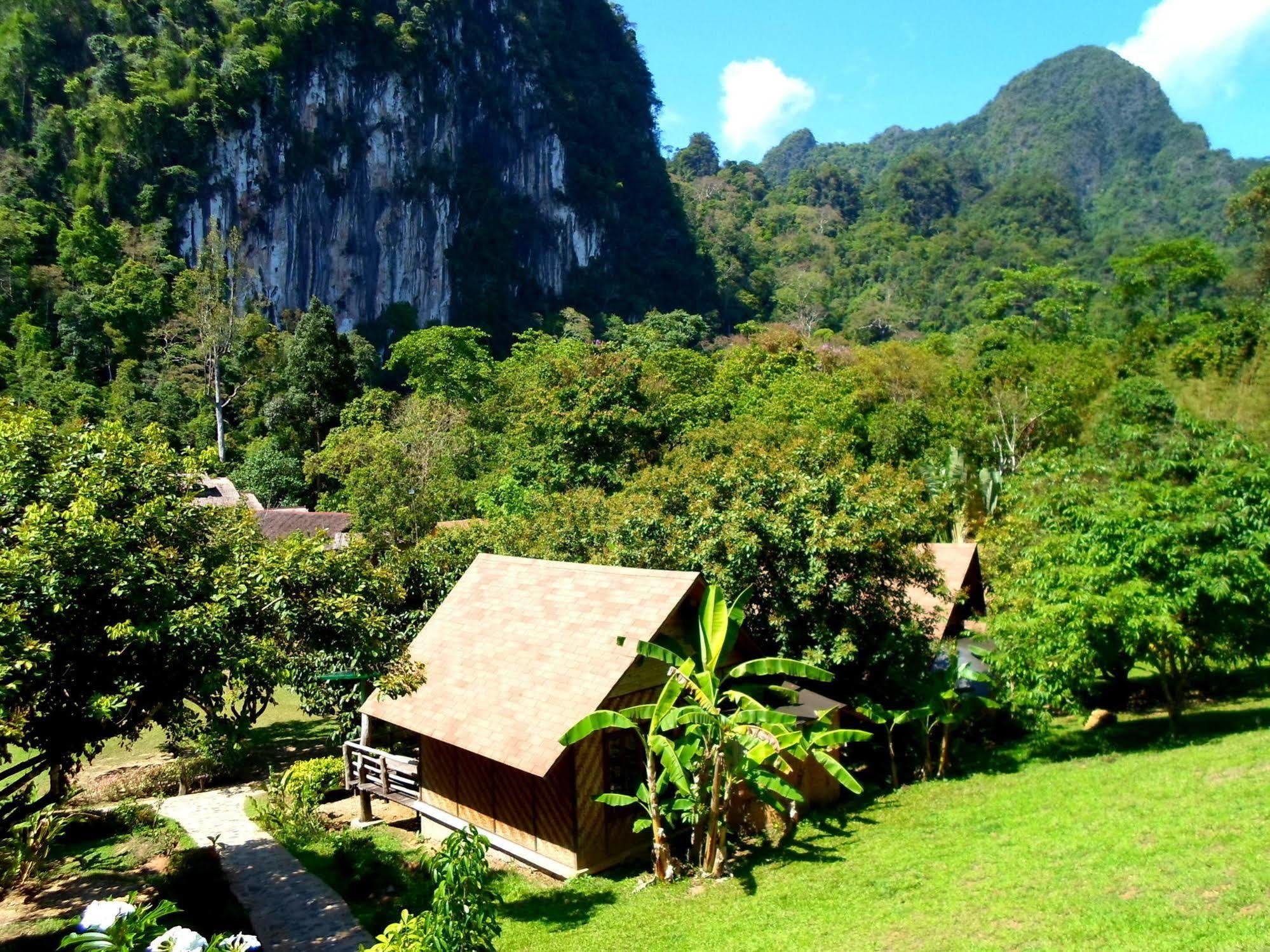 The Cliff & River Jungle Resort Phanom Exteriör bild