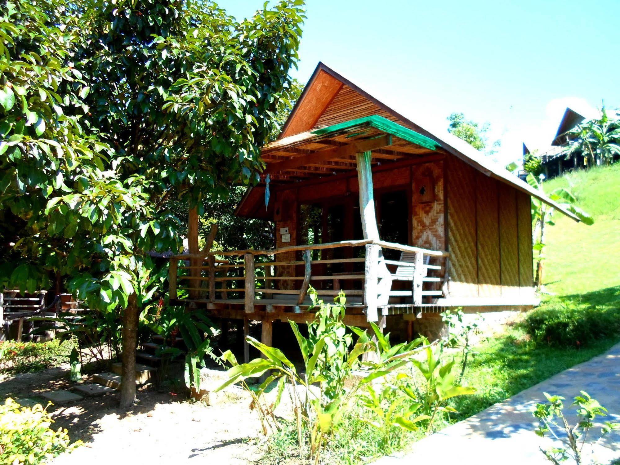 The Cliff & River Jungle Resort Phanom Exteriör bild
