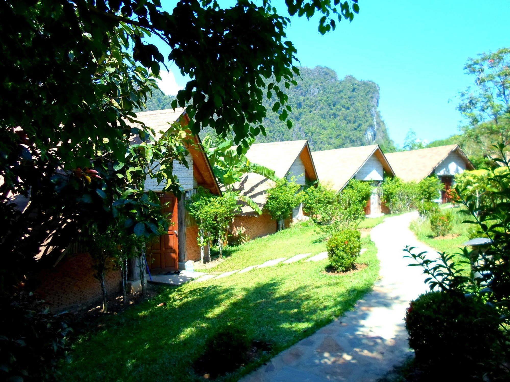 The Cliff & River Jungle Resort Phanom Exteriör bild